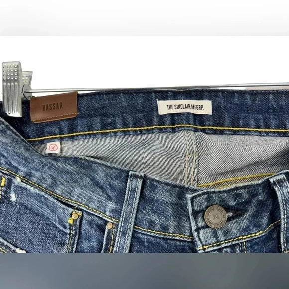 NWT Sinclair MFGRP. vassar the channel boot distressed jeans Size 27 - Picture 4 of 16